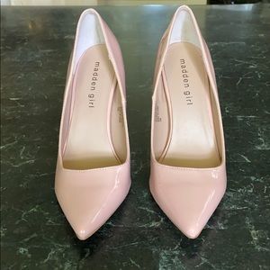 Madden girl Ohnice nude pink dress pumps Size 6